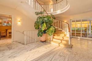 Unikates Villenanwesen am Stuttgarter Killesberg – exklusive Residenz mit Historie – Die vollständige Adresse der Immobilie erhältst du vom Anbieter., 70192 Lenzhalde, Stuttgart – Vorschaubild 2