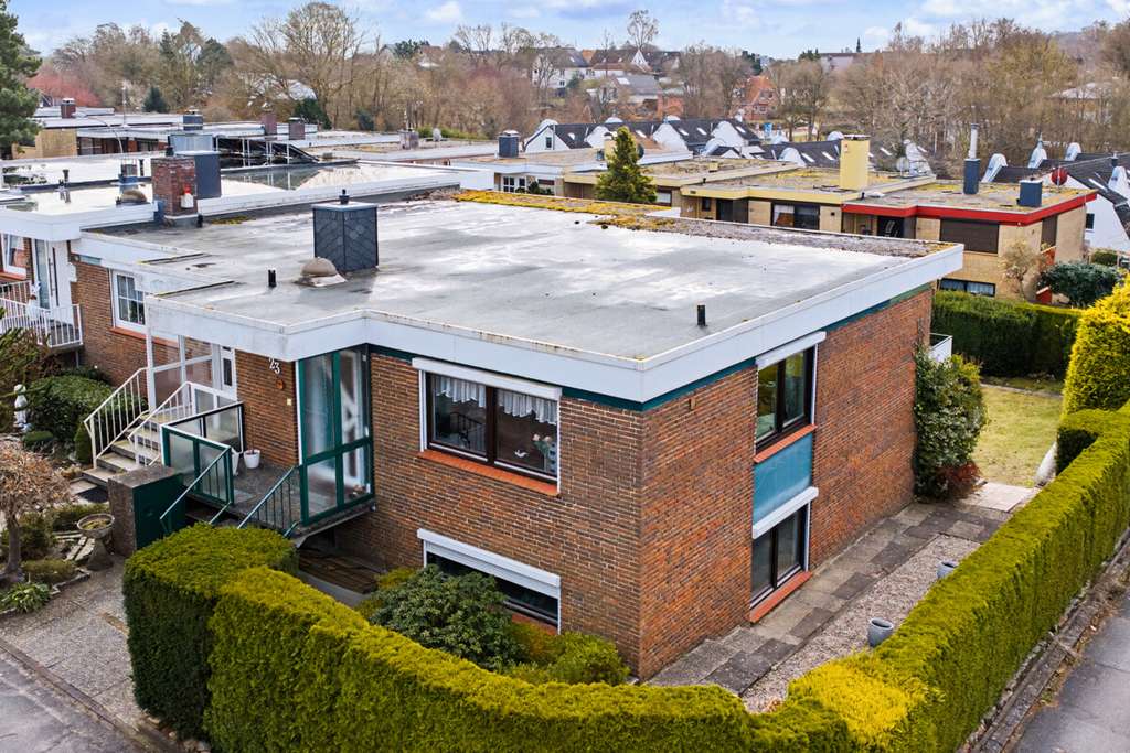 Immobilie in Ratekau - Endlich Eigenheim: Viel Raum, Garage & Heizung aus 2024 – Ihr Modernisierungstraum in Küstennähe. - Bild 2