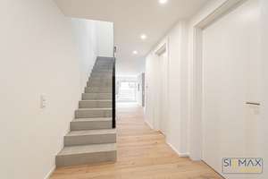 Modernes Wohnen mit Charme – Neubau-Maisonette mit Südbalkon im Obergeschoss – Achwaldstraße 3, 80999 Untermenzing, München – Vorschaubild 1