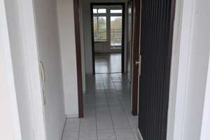 ANFRAGESTOPP! 1-Zimmer Wohnung mit großem Balkon im 4. OG in Kiel-Mettenhof – Gotlandwinkel 7, 24109 Mettenhof, Kiel – Vorschaubild 3