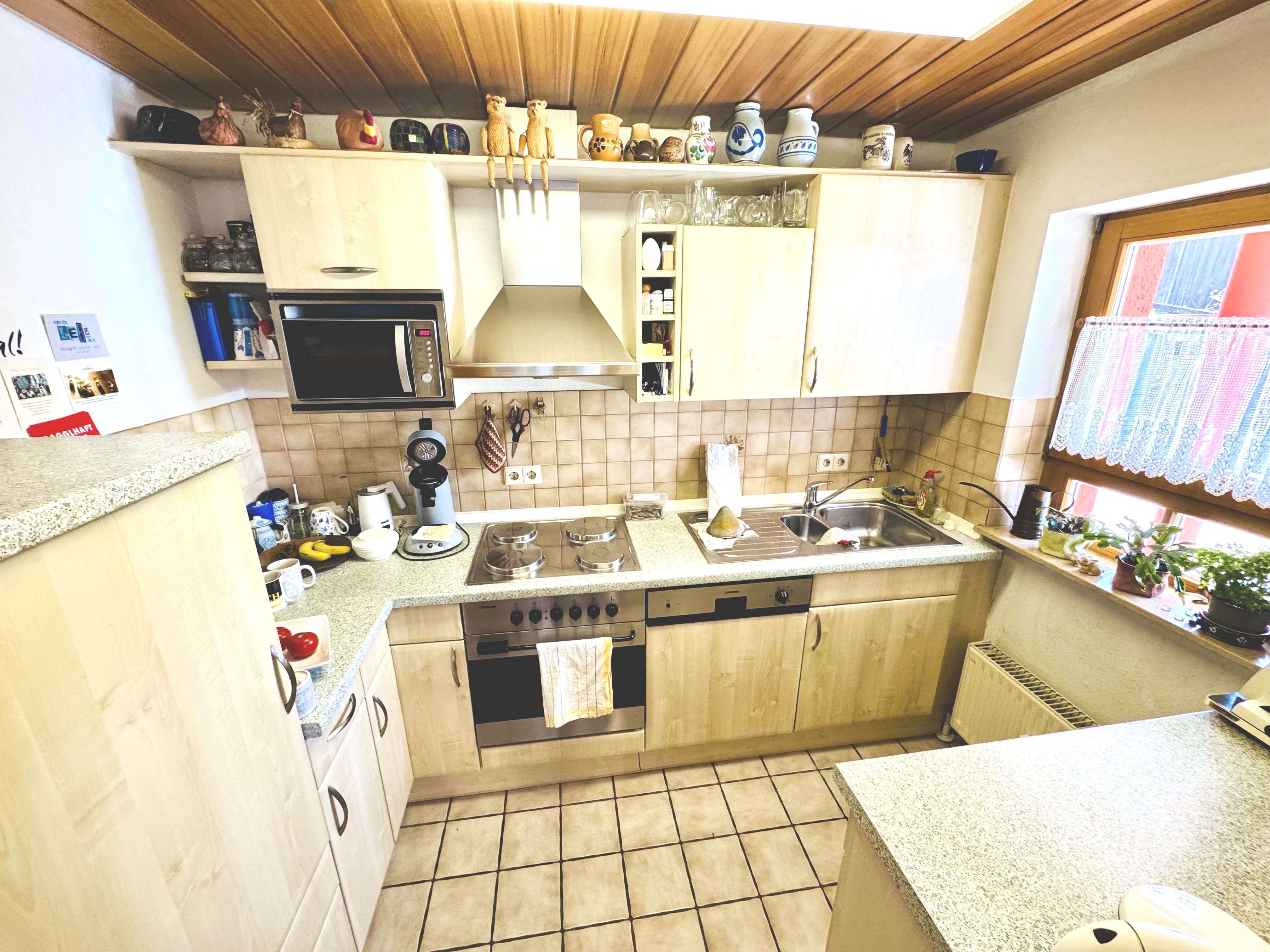 Immobilie in Bad Wimpfen - Erdgeschosswohnung mit Terrasse, 3 Stellplätzen sowie 1 TG Stellplatz - Bild 2