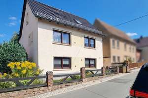 Sehr schickes saniertes Haus mit 175m² Wohnfläche und 3 Garagen in Weißenborn – Tautenhainer Straße 10, 7639 Weißenborn – Vorschaubild 3