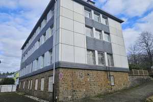 4 stockiges Büro Mehrfamilienhaus mit Umbaumöglichkeit zu verkaufen – Birkenfeld (Kreis) – Vorschaubild 2