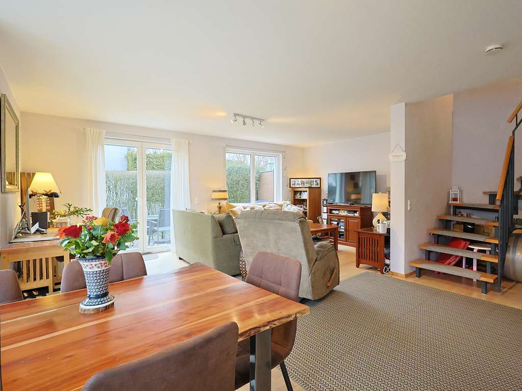 Immobilie in Sasbach - Moderne Doppelhaushälfte mit Garten und Terrasse - Bild 2