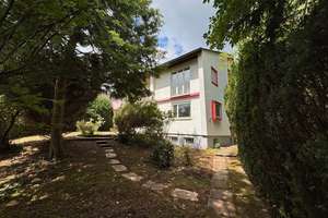 Die Lage wird Sie begeistern! Großes Zweifamilienhaus mit viel Potential für Ihre Wohnträume – Die vollständige Adresse der Immobilie erhältst du vom Anbieter., 70599 Schönberg, Stuttgart – Vorschaubild 9