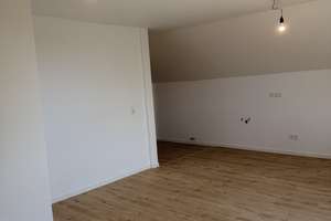 Helle 2 Zimmer DG Wohnung in Kassel Kirchditmold  – Hasserodtstraße 42C, 34130 Kirchditmold, Kassel – Vorschaubild 3