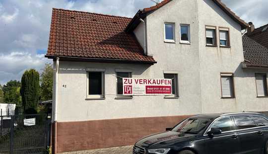 Bild von Sanierungsbedürftige DHH (links) mit viel Potential in guter Lage von Egelsbach, Grundstück 635 m²