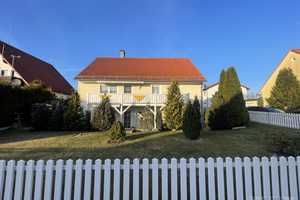 Zweifamilienhaus in idyllischer Lage von Cadolzburg! Ausbau des Dachgeschosses bereits vorbereitet! – Fürth (Kreis) – Vorschaubild 1