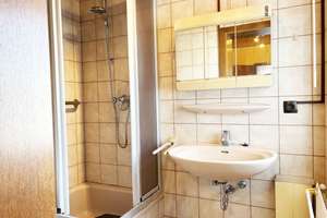 Reihenmittelhaus: 5 ZIMMER 
- STARTBEREIT für NEUEN LOOK – Die vollständige Adresse der Immobilie erhältst du vom Anbieter., 46399 Bocholt – Vorschaubild 14