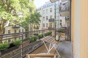 Friedrichshain: 3-Zimmer-Altbauwohnung zzgl. Essküche, Balkon, Fernwärme, Stuck, Parkett, ruhige Lag – Warschauer Straße 61, 10243 Friedrichshain, Berlin – Vorschaubild 10
