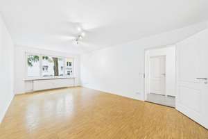 Stilvoll saniert. Großzügig geschnitten. Eine 4-Zimmer Wohnung zum Wohlfühlen.