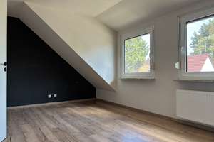 Wohnen mit Charakter: Geräumiges Haus in Berlin-Buckow – Hogenestweg 12, 12353 Buckow, Berlin – Vorschaubild 12
