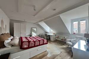 Renovierte 2-Zimmer-Dachgeschoss-Wohnung im Jungbusch