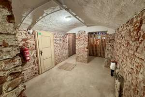 Property thumbnail 6