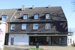 Fast freigezogenes Wohn-/Geschäftshaus in Marl