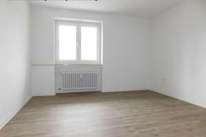 Renoviert und bezugsfertig...Ansprechende 3-Zimmer-Wohnung in Uerdingen mit Balkon... – Mündelheimer Str. 48, 47829 Uerdingen, Krefeld – Vorschaubild 4