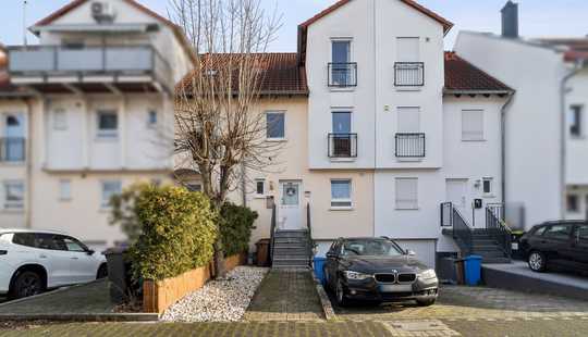Bild von Charmantes gepflegtes Reihenmittelhaus mit Garten & Garage - Perfekt für die Familie!