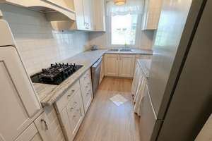 Schöne Eigentumswohnung mit Garage in Stadtnähe! Ideal für Singles oder Paare.