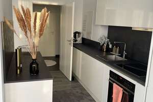 neuwertige 2,5-Zimmer-Wohnung, mit Einbauküche, große Terrasse – Burgstraße 27, 42655 Solingen-Mitte, Solingen – Vorschaubild 3