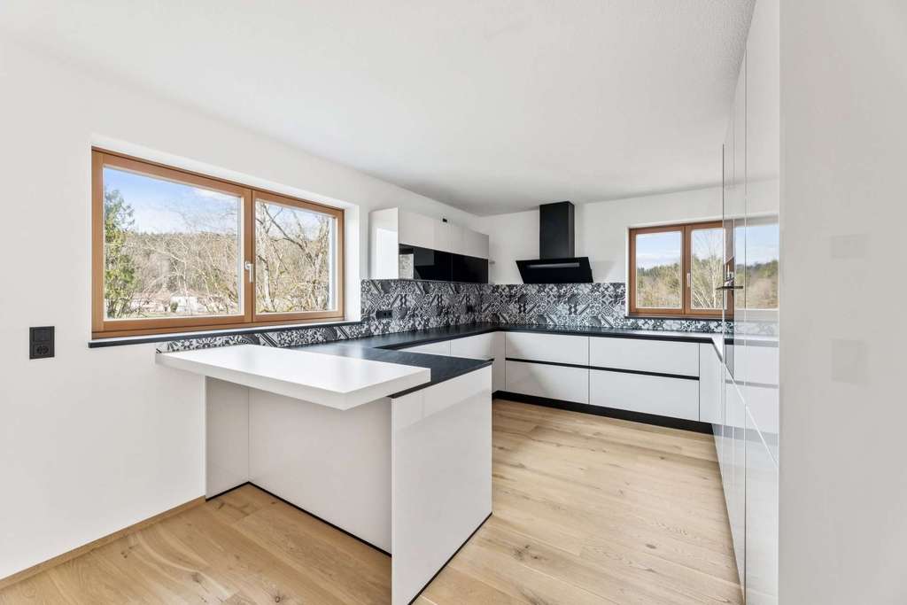 Immobilie in Saldenburg - Alleinlage mit Weitblick bis zu den Bergen! - Bild 3