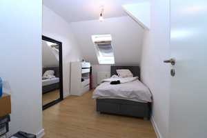 Sanierte 2,5-Zimmer Dachgeschosswohnung in ruhiger Lage in Hamburg-Horn – Hamburg – Vorschaubild 4
