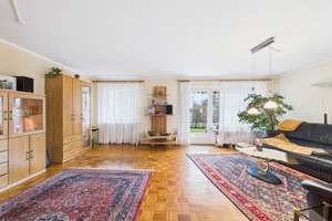 Vor den Toren Münchens:
Reiheneckhaus in ruhiger Wohnlage
- Großes Potential für Wohlfühloase – Die vollständige Adresse der Immobilie erhältst du vom Anbieter., 85757 Karlsfeld – Vorschaubild 11