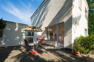 Zeitlose Bauhaus-Architektur – Einfamilienhaus in gefragter Lage von Berlin-Zehlendorf
