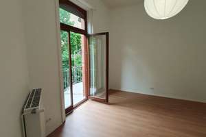 Renovierte 3 Zimmerwohnung plus Küche, Badezimmer, Speisekammer , Garderobe und Flur – Die vollständige Adresse der Immobilie erhältst du vom Anbieter., 65185 Südost, Wiesbaden – Vorschaubild 2