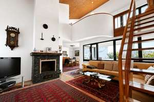 Ein Zuhause über den Dächern Regensburgs Penthouse-Maisonette mit Galerie und sonniger Südterrasse