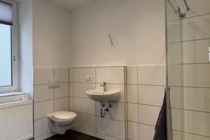 Einfamilienhaus mit Garage und Hof in ruhiger Lage – Die vollständige Adresse der Immobilie erhältst du vom Anbieter., 67281 Kirchheim an der Weinstraße – Vorschaubild 13