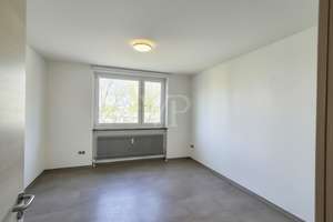 Hochwertige 3-Zimmer Etagenwohnung mit guter Raumaufteilung, Einbauküche und einigen Extras! – Die vollständige Adresse der Immobilie erhältst du vom Anbieter., 90473 Langwasser Südwest, Nürnberg – Vorschaubild 9