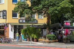 Süd-Balkon, Aufzug, Badewanne - modernisiert, barrierefrei und bezugsfertig – Die vollständige Adresse der Immobilie erhältst du vom Anbieter., 40479 Pempelfort, Düsseldorf – Vorschaubild 15