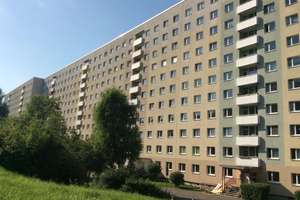 4-Zimmer-Wohnung mit Balkon am Uniklinikum! – Richard-Zimmermann-Str. 1, 7747 Neulobeda, Jena – Vorschaubild 1