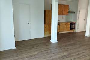 Helle 4-Zimmerwohnung / Eigener Eingang / Frisch renoviert  – Walter-Gropius-Platz 5, 72762 Reutlingen-Mitte, Reutlingen – Vorschaubild 3