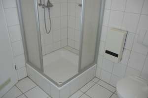 Schöne 2 Zimmer Wohnung in Bielefeld mit Südbalkon – Burgstraße 6, 33602 Mitte, Bielefeld – Vorschaubild 2
