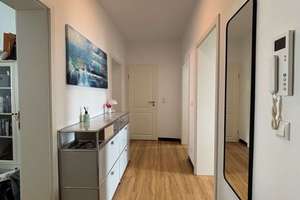 3-Raum-Whg mit Küche+Balkon (Südlage) +Stellplatz – Die vollständige Adresse der Immobilie erhältst du vom Anbieter., 40215 Friedrichstadt, Düsseldorf – Vorschaubild 2
