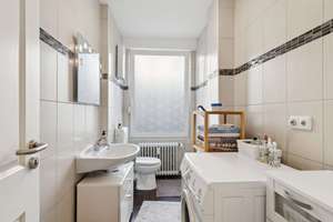 Altbau-Charme mit Geschichte - MFH mit 5 WE und 4 Garagen in Herne – Die vollständige Adresse der Immobilie erhältst du vom Anbieter., 44625 Holsterhausen, Herne – Vorschaubild 10