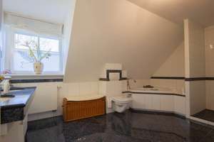 Wunderschön! Modernes & stilvolles Einfamilienhaus mit Wohlfühlgarantie in exklusiver Wohnlage! – Die vollständige Adresse der Immobilie erhältst du vom Anbieter., 59846 Sundern (Sauerland) – Vorschaubild 5