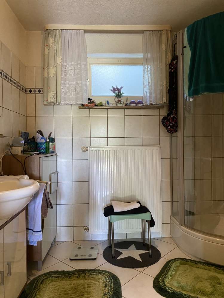 Immobilie in Rottweil - Gepflegtes Einfamilienhaus mit Einliegerwohnung in ruhiger Lage, mit Garten und Garage - Bild 7