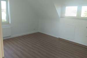 Sanierte 3-Zimmer-Etagenwohnung mit Einbauküche in Leverkusen – Hufer Weg 2, 51381 Lützenkirchen, Leverkusen – Vorschaubild 9