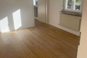Gepflegte 4-Zimmer-Hochparterre-Wohnung mit Einbauküche in Reutlingen