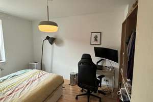 Teilmöblierte, stilvolle 2 Zimmer-Wohnung mit Erker in Köln Bayenthal/Südstadt nah zum Rhein – Bonnerstraße 258, 50968 Bayenthal, Köln – Vorschaubild 5