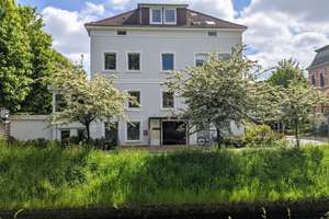Traumhafte 2,5-Zimmer-Wohnung mit Wintergarten und Balkon  (Dobbenviertel) – Die vollständige Adresse der Immobilie erhältst du vom Anbieter., 26122 Dobbenviertel, Oldenburg (Oldenburg) – Vorschaubild 2