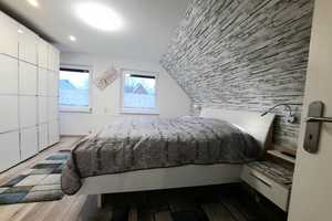 * Top modernisiertes Einfamilienhaus * Ideal für Autoliebhaber * ruhige & zentrale Lage * Top Verkeh – Friesland (Kreis) – Vorschaubild 32