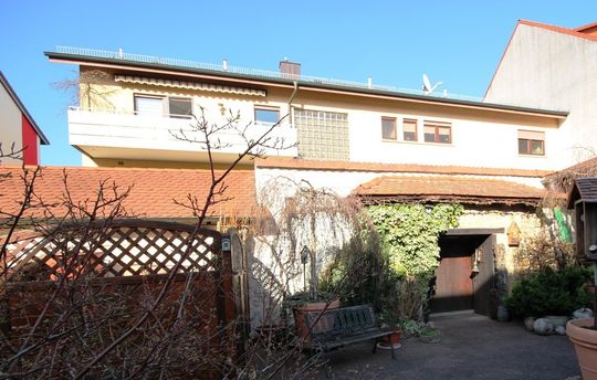 Wohn- und Geschäftshaus im Zentrum von Mühlhausen mit ...