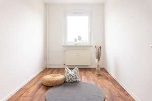 Wunderschöne 3 Raum-Wohnung mit Balkon – Alfred-Neubert-Str. 8, 9123 Markersdorf, Chemnitz – Vorschaubild 6