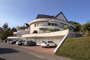 Exklusive kernsanierte Eigentumswohnung mit Weitblick in Siegen Kaan-Marienborn