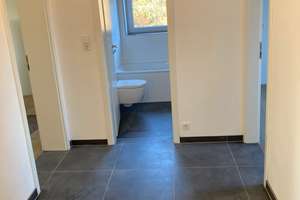 Attraktive, vollständig neu renovierte  3-Zimmer-Wohnung in Karlsruhe – Elbinger Str. 3B, 76139 Waldstadt, Karlsruhe – Vorschaubild 2