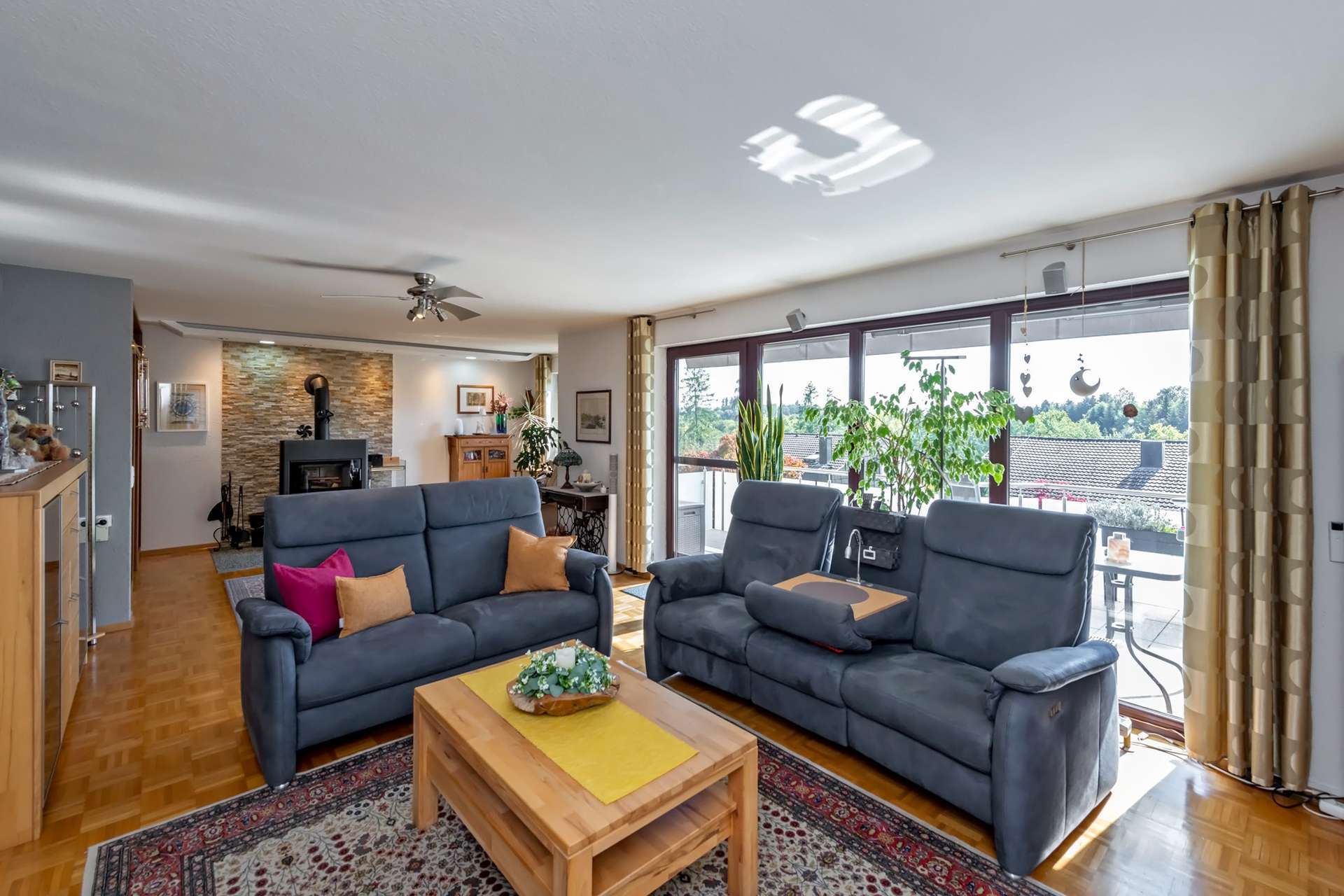 Immobilie in Adelberg - Wohnen mit der Familie unter einem Dach- attraktives Generationshaus - Bild 14