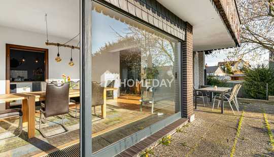 Bild von Wohnen mit Weitblick – Großzügiges Einfamilienhaus auf sonnigem Traumgrundstück